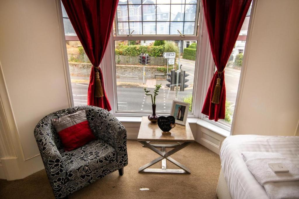 The Alexander - By Tifa Stays Swansea Exterior photo